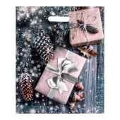 Новогодний пакет с принтом в виде подарков и вырубной ручкой (45х38 см) - Сима-Ленд - купить с доставкой в Нижнекамске