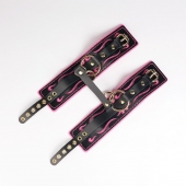 Черные кожаные оковы с розовой строчкой - Crazy Handmade - купить с доставкой в Нижнекамске