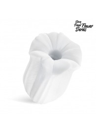 Белый нереалистичный мастурбатор в форме бутона цветка Datura - 1137 - в Нижнекамске купить с доставкой