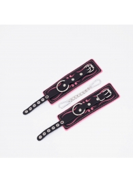 Черно-розовые кожаные наручники с розовой строчкой - Crazy Handmade - купить с доставкой в Нижнекамске