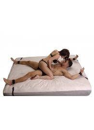 Бондаж для фиксации на кровати Frisky Bedroom Restraint Kit - XR Brands - купить с доставкой в Нижнекамске