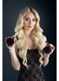 Зажимы для сосков с пухом FEATHERED NIPPLE CLAMPS - Blush Novelties - купить с доставкой в Нижнекамске