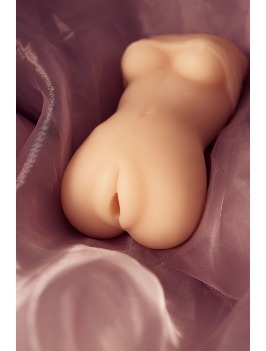 Телесный мастурбатор в виде женской фигурки - Toyfa Basic - в Нижнекамске купить с доставкой