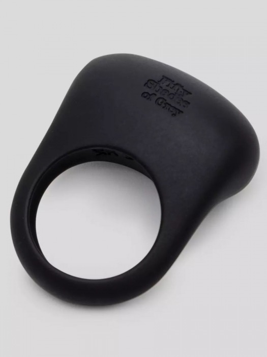 Черное эрекционное виброкольцо Sensation Rechargeable Vibrating Love Ring - Fifty Shades of Grey - в Нижнекамске купить с доставкой