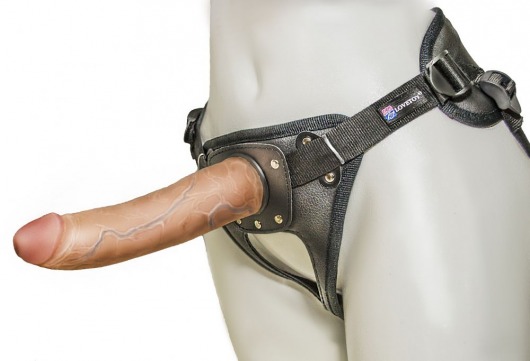 Насадка-фаллоимитатор на кожаных трусиках Harness Ultra Realistic 7  - 18 см. - LOVETOY (А-Полимер) - купить с доставкой в Нижнекамске