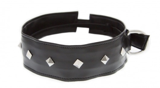 Полиуретановый ошейник с пуклями Collar with Studs - Blush Novelties - купить с доставкой в Нижнекамске